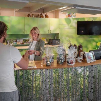 Receptie mensen De Haeghehorst.jpg