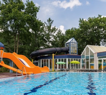 Zwembad buitenbad