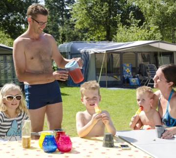 gezellig met familie kamperen.jpg